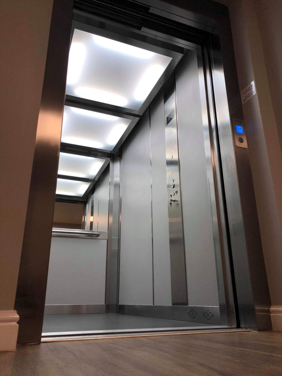 Small Lift for Home in Dubai Elevator in UAE